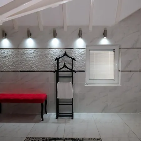 Tuem Villa-8 Kisilik-plaja Yuerueme Uzakligi וילה