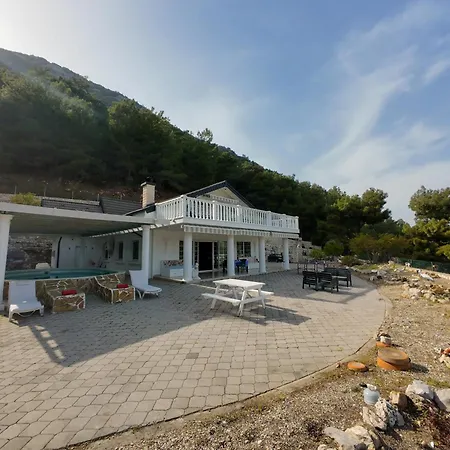 Tuem Villa-8 Kisilik-plaja Yuerueme Uzakligi וילה Kumluca